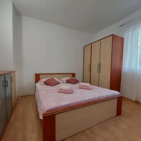 Apartamento Nora Lastovo *
