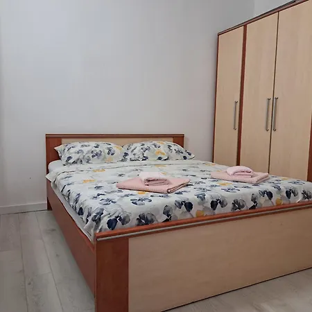 Nora Lastovo Апартаменты *