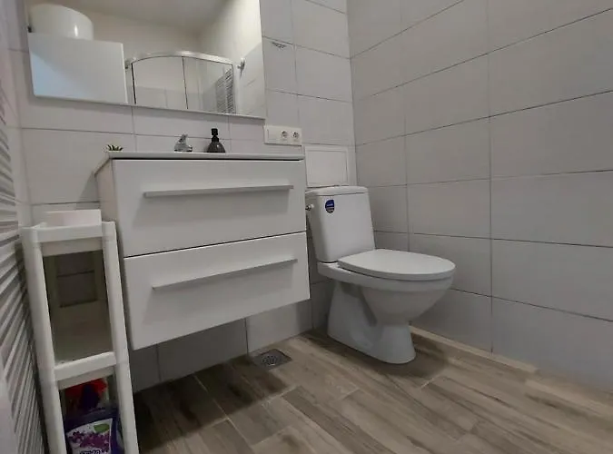 Nora Lastovo * Убли